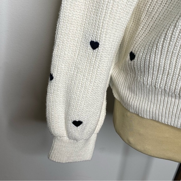 Lucky Brand White and Navy Blue Embroidered Heart Sweater - Picture 5 of 10